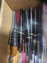 Pikku Puukko hiilitetäräs käsin taottu