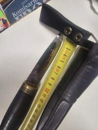 Puukko hiilitetäräs käsin taottu