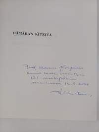 Hämärän säteitä (signeerattu, tekijän omiste)