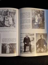 Perinnealbumi Keski-Suomi 2: Laukaa, Leivonmäki, Luhanka, Multia, Muurame, Petäjävesi, Pihtipudas, Pylkönmäki, Saarijärvi, Sumiainen, Suolahti, Säynätsalo, Toivakka