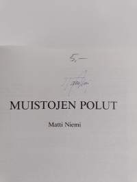 Muistojen polut (signeerattu)