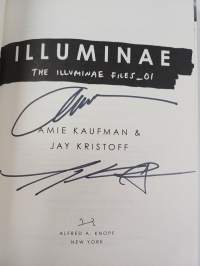 Illuminae (signeerattu)