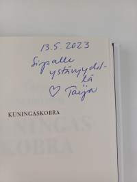 Kuningaskobra (signeerattu, tekijän omiste)