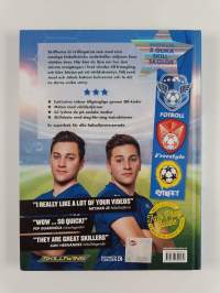 Skilltwins : the story : vårt stora fotbollsäventyr