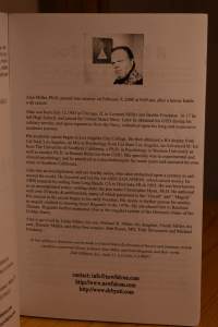 Dr. Hyatt&#039;s The Black Book Volume V - A Day at the Zoo (signeerattu)