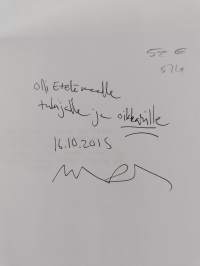 Joutsenaura hyisessä yössä : kvanttinarratiivisuudesta ja siihen yltämisestä (signeerattu, tekijän omiste)