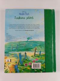 Tuulinen päivä : näyttämökirja