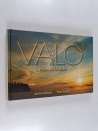 Valo kuvin ja sanoin (signeerattu)