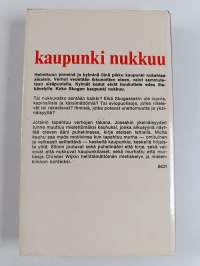 Kaupunki nukkuu