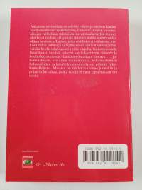 Liian pieniä sankareiksi (signeerattu)