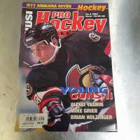 Pro hockey nhl lehti. 8. / 1997 juliste mukana Jeff Friesen, Tony Amonte