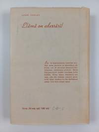 Elämä on edessäsi : romaani