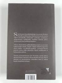 Aikuisia ihmisiä