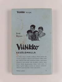 Viisikko kesälomalla