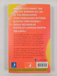 Ingen lever i samma familj : roman