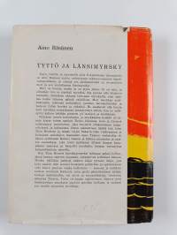 Tyttö ja länsimyrsky