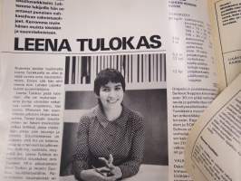 Omin Käsin 1971 nr 3, Hankkisinko neulekoneen, Sisustusideoita, Neuleita, Tilkkujuttu, Rullaverho, Leena Tulokas, Punainen sohva, Koululaukut, ym.