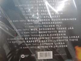 Olen suomalainen - musiikkia elokuvasta (Kari Tapio) -CD-levy ja esittely avaamattomassa pakkauksessa