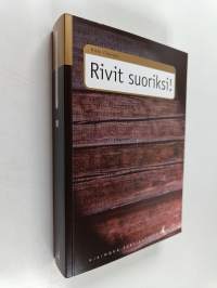 Rivit suoriksi! : Kaunokirjallisuuden poliittinen valvonta Neuvosto-Karjalassa 1917-1940