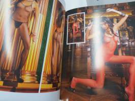 Baci Lingerie -naisten alusasujen luksusvalmistajan massiivinen 480-sivuinen kuvasto + erillinen &quot;overview&quot; katalogi, molemmat täydelliset levyineen