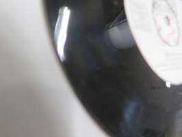 Love Records LRS 1066 A / B - M.A. Numminen; Gramafooni ja muita ihmeitä - Kotiharjun päällä -single-levy