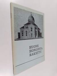 Huone hongista rakennettu : (Kerimäen kirkko)