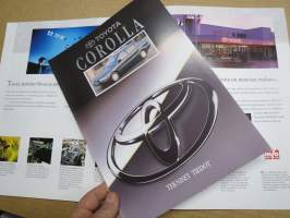 Toyota Corolla 1994 -myyntiesite + erillinen &quot;Tekniset tiedot&quot; -esite