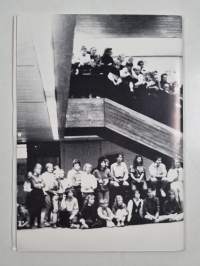 Helsingin suomalainen yhteiskoulu vuosikertomus 1988-1989