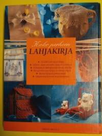 Koko perheen lahjakirja - yli 200 ideaa valmistusohjeineen