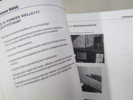 Lännen 880 C kaivinkone numerosta 8890751 ja eteenpäin -Käyttöohjekirja / Huolto-ohjekirja + varaosat / reservdelar / spare parts -alkuperäinen varaosaluettelo