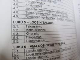Mestarimuurarin kirja - Suurloosin ohjekirja 2013, vapaamuurareitten järjestön teoreettiset ja käytännön ohjeet, omaisuus, menettelytavat, protokolla, rituaalit ym.