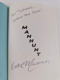 Manhunt (signeerattu, tekijän omiste)