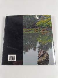 Infinite spaces : the art and wisdom of the Japanese garden