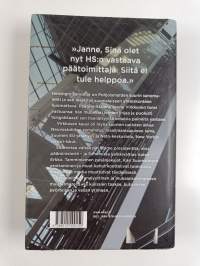 Päivälehden mies (signeerattu, tekijän omiste)