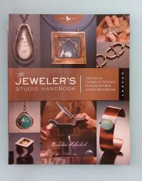 The Jeweler&#039;s Studio Handbook: Traditional and Contemporary Techniques for Working with Metal and Mixed Media Materials.  ( Korujen tekeminen )
