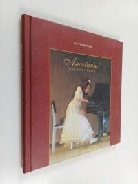 Anastasia! : pieni suuri pianisti