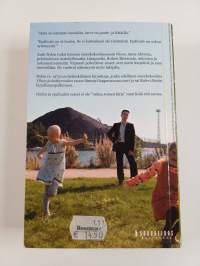 Halun ja epäluulon esseet : proosaa