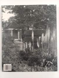 The Country House Garden - From the Archives of Country Life, 1897-1939