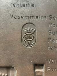 Painava Rosenlew metallitaulu 1853-1953. 35x27cm.Porin Valu