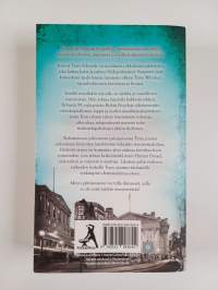 Sidney Sheldonin Eilisen varjo