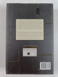 Tunteilla on tilansa : kirjoituksia kodeista