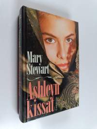 Ashleyn kissat