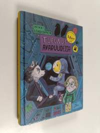 Tufunus avaruudessa