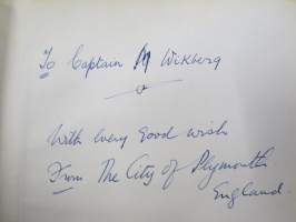 The Second Book of Plymouth  from The City of Plymouth to Capt. M. Wikberg of &quot;Matti Kurki&quot;, 12.4.1962 Laivaston koululaivan noutomatkan yhteydessä annettu muistoksi