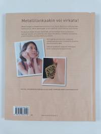 Virkkaa ihania koruja metallilangasta