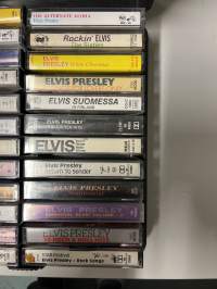 Elvis, 24 kpl C-kasetti lajitelma + säilytyslokero.Ei testattuja kassuja.
