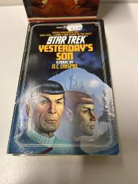 Star Trek 4 kirjan sarja. Katso kuvat