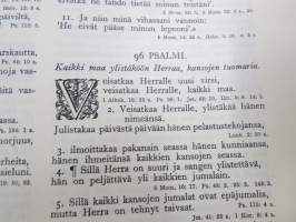 Perheraamattu (Perhe-Raamattu), kuvittanut Gustave Doré (208 kpl kuvituksia), painettu 1951, omiste- ja perhenimi -merkinnät