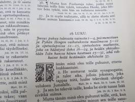 Perheraamattu (Perhe-Raamattu), kuvittanut Gustave Doré (208 kpl kuvituksia), painettu 1951, omiste- ja perhenimi -merkinnät