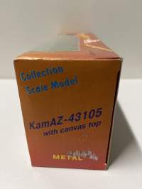 Neuvostoajan metalliauto 1/43 mitoissa. Edelleen alkuperäispakkauksessa.